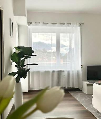 Luxury Apartment With View Côme Esterno foto