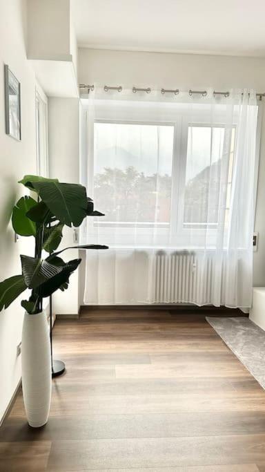 Luxury Apartment With View Côme Esterno foto